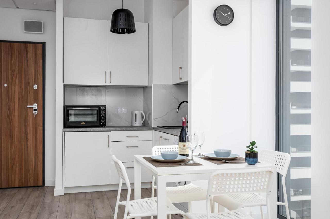 Appartamento Apartament Ks Wola Prymasa 407 Varsavia Esterno foto